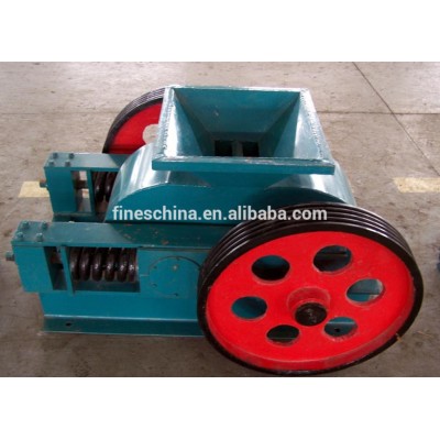 Mini Light Double Roller Crusher in Lab